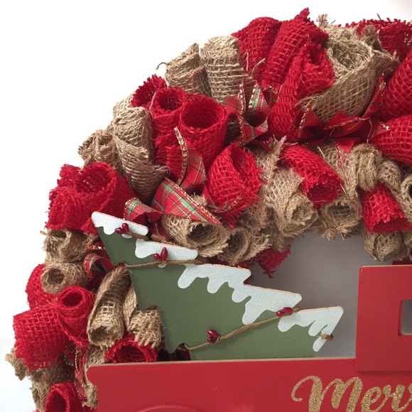 Hand Crafted Christmas Holiday Wreath Red and Tan Burlap Hanger Storage Bag - Picture 3 of 8